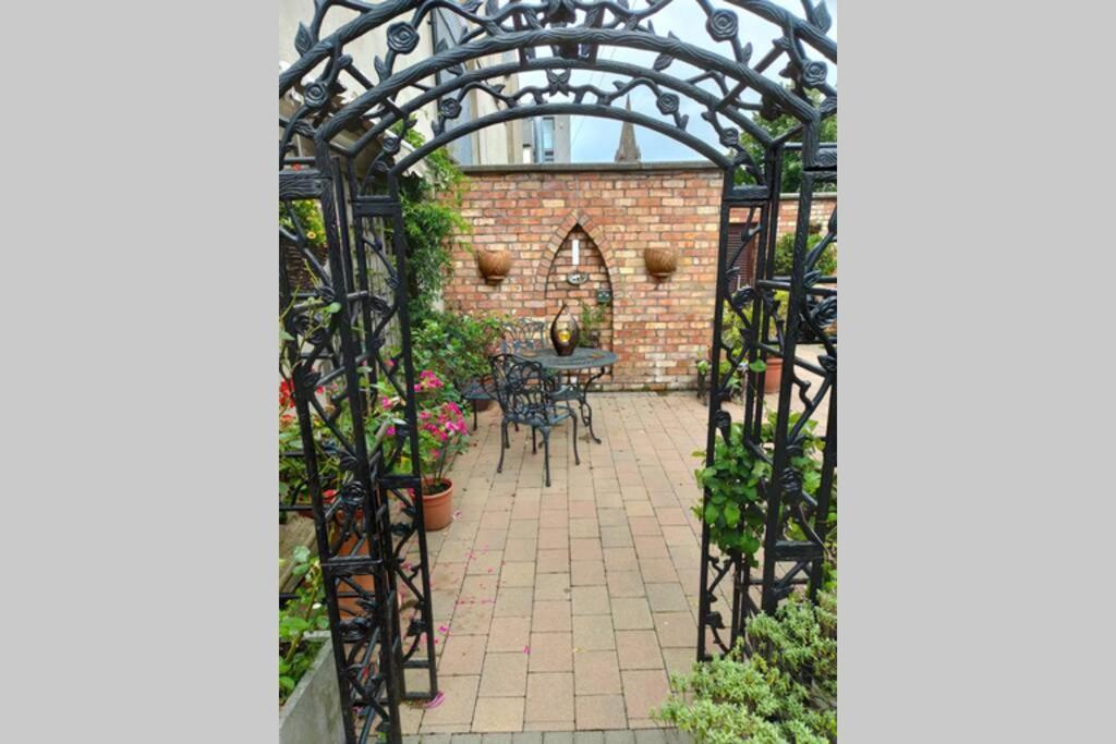 Bt 9 Granny Flat & Walled Garden Белфаст Екстериор снимка